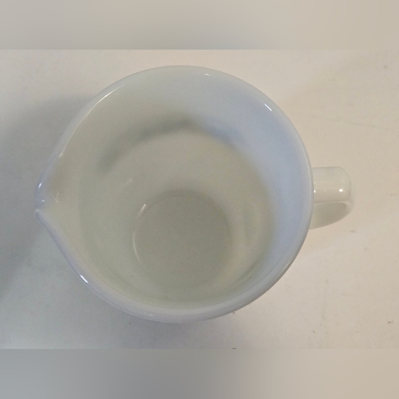 Vintage PYREX Old Town blue 5 piece set. Includes 4 mugs and 1 creamer - Picture 10 of 13